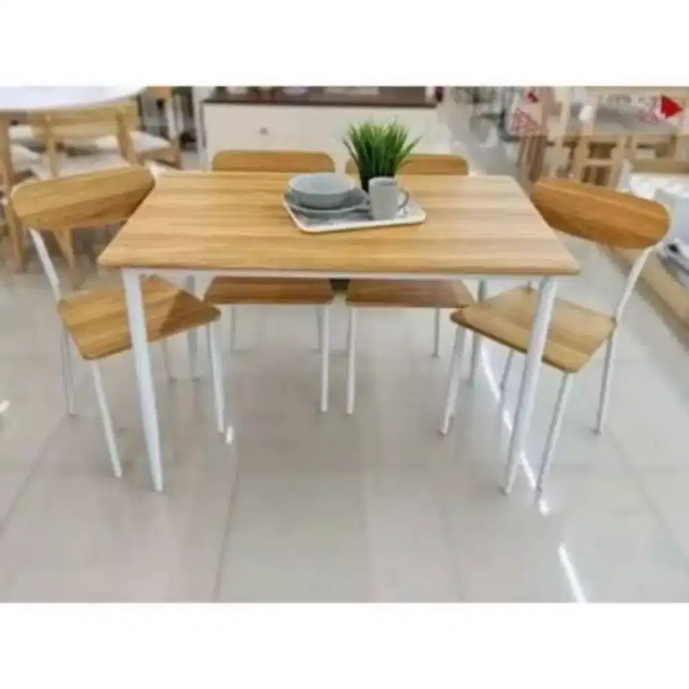 Meja makan set lamira