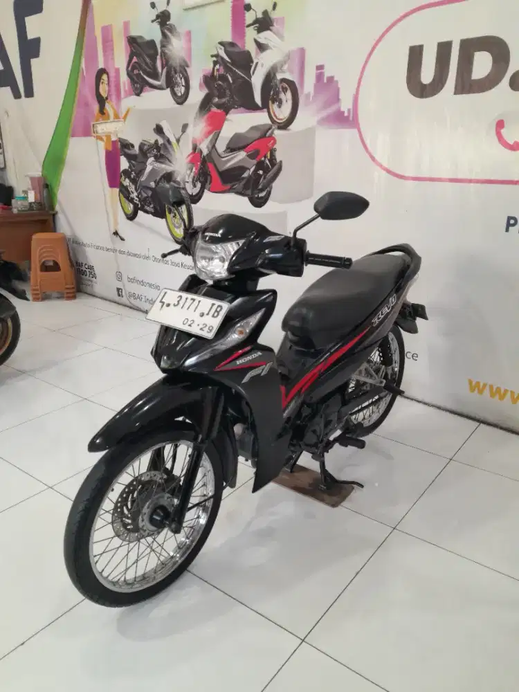 MEWAH HONDA REVO SPOKE 2015