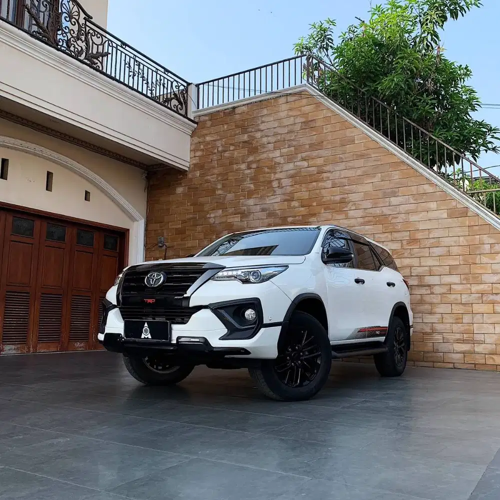 Dijual Toyota Fortuner Type 2,4 TRD Sportivo A/T Tahun 2019