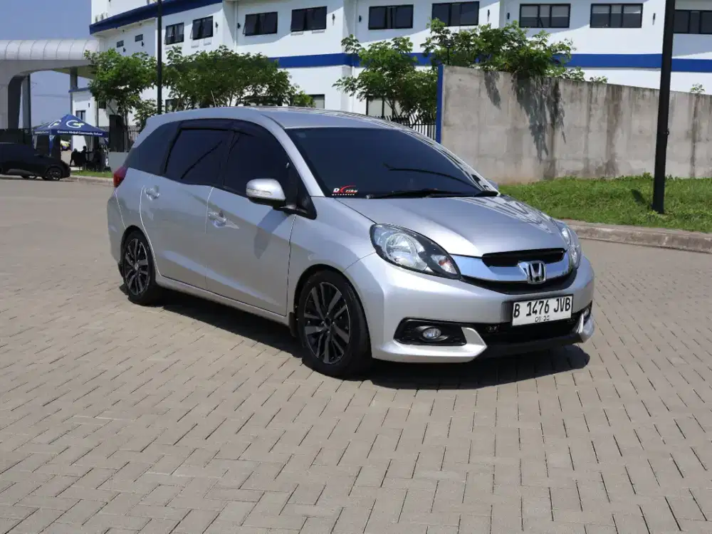 Honda mobilio e cvt 2015