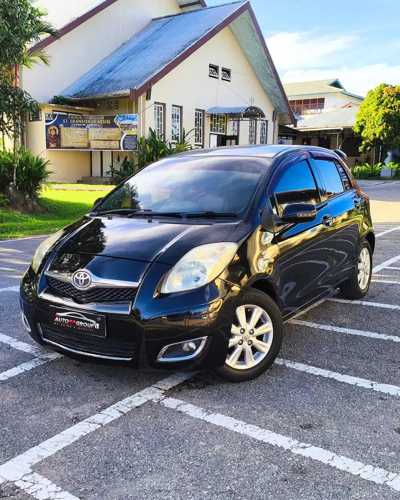 TOYOTA YARIS TIPE J (HITAM) 1.5 MATIC (2009)