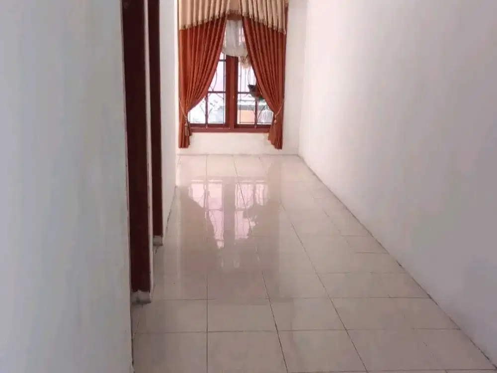 RON.A540 KOST SEMOLOWARU UTARA SURABAYA LOKASI NYAMAN SIAP HUNI