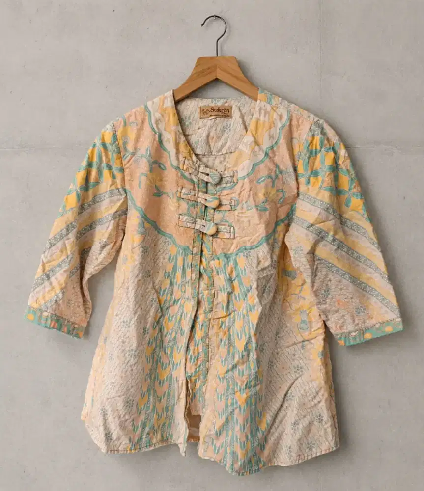 Preloved Blouse Batik Wanita Syukron / Atasan Batik Kancing Shanghai