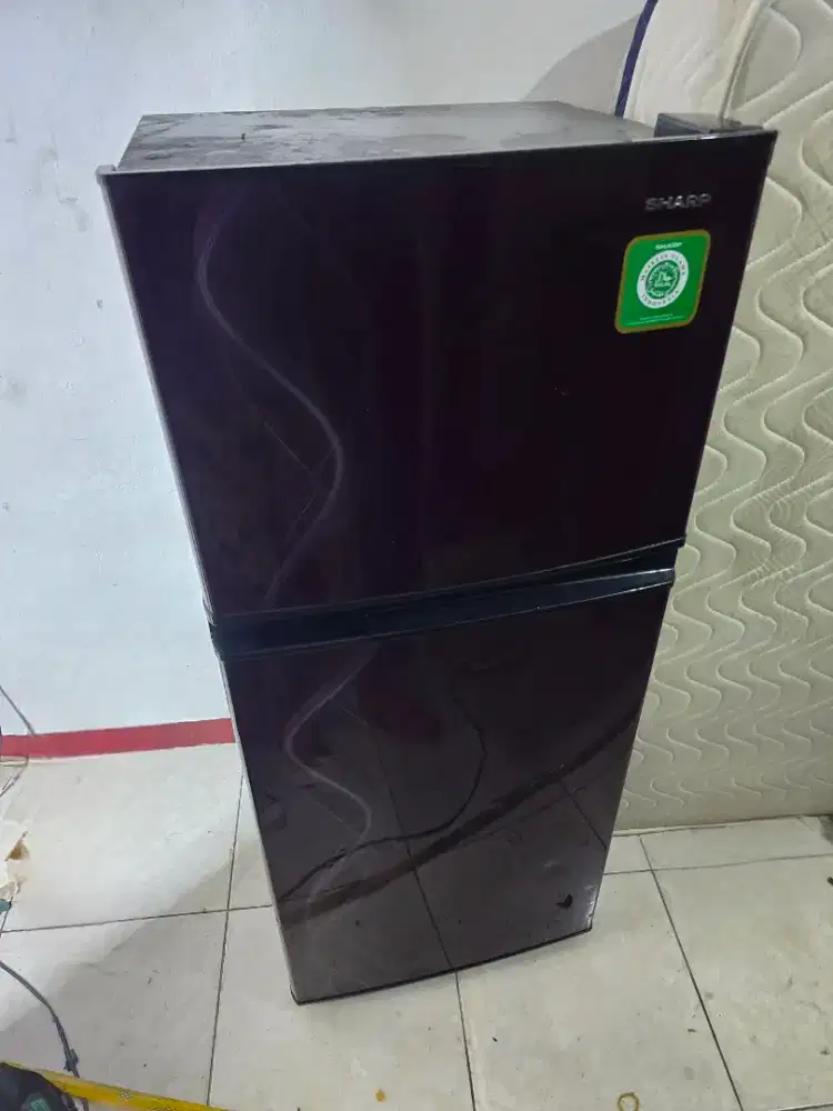 kulkas 2 pintu sharp kecil
