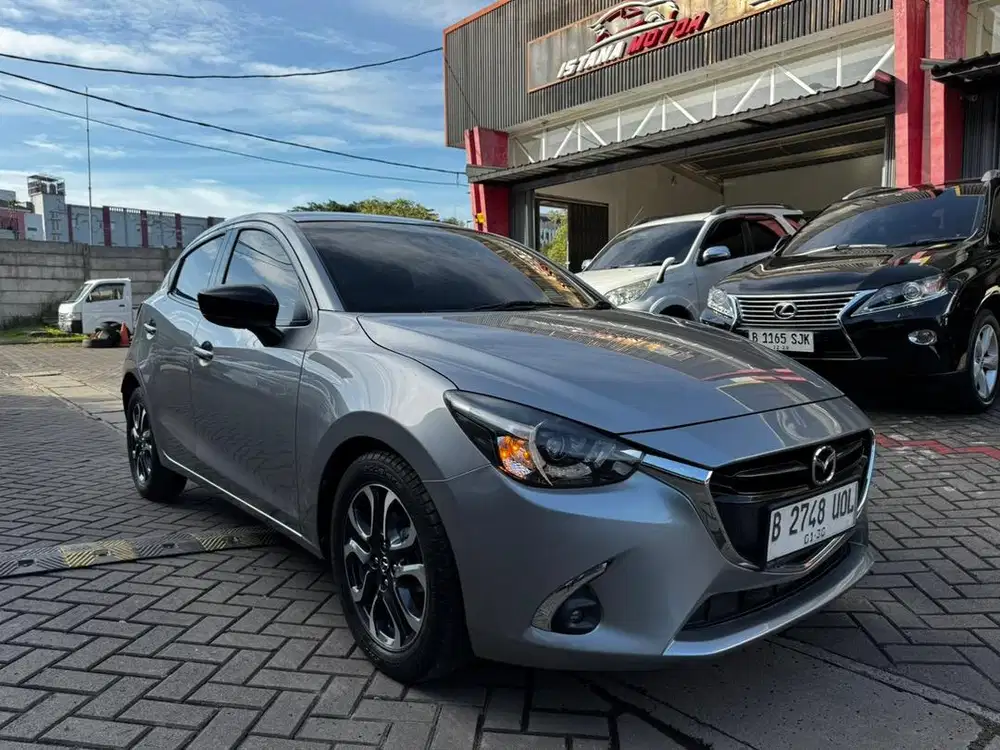 Mazda 2 R SKYACTIV AT 2019 Silver odo 50rb miles
