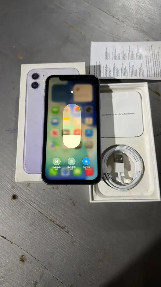 Iphone 11 Purple 128GB Resmi Ibox Lengkap