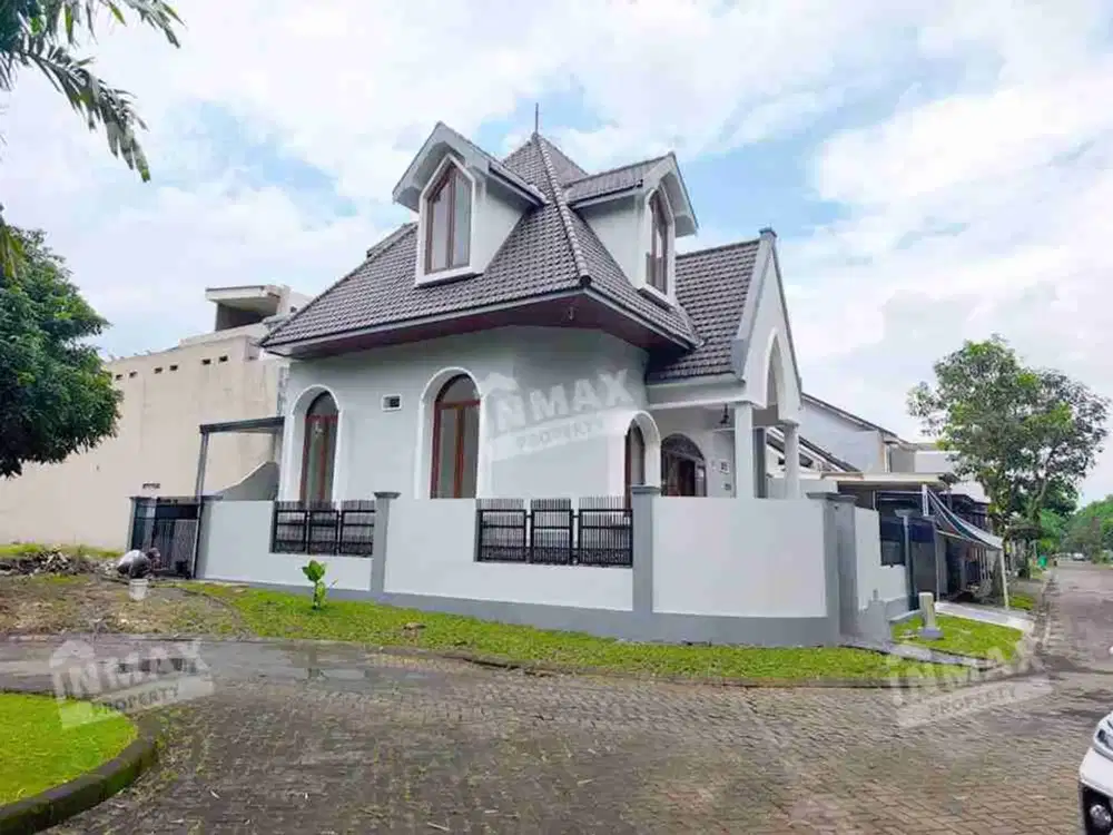 Rumah Baru  Greenwood Golf  Araya 3 Kamar tidur Ada Balkon dekat Djati Lounge dan BINUS