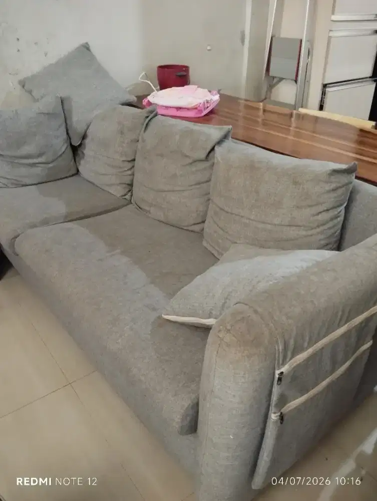 Sofa 3 seat plus puff