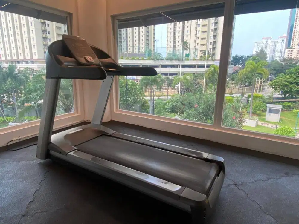 TREADMILL PRECOR 956i