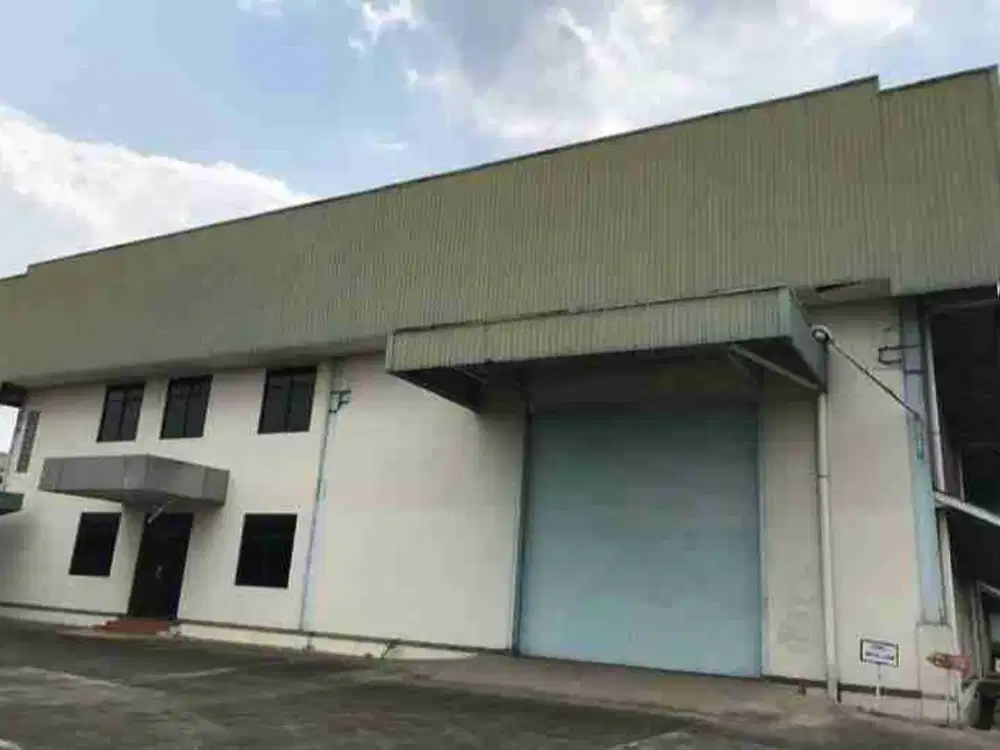 Di Jual Pabrik / Gudang Siap Huni. Pabrik  Ex. Molding & Kontruksi si Cikarang Selatan.  Bekasi