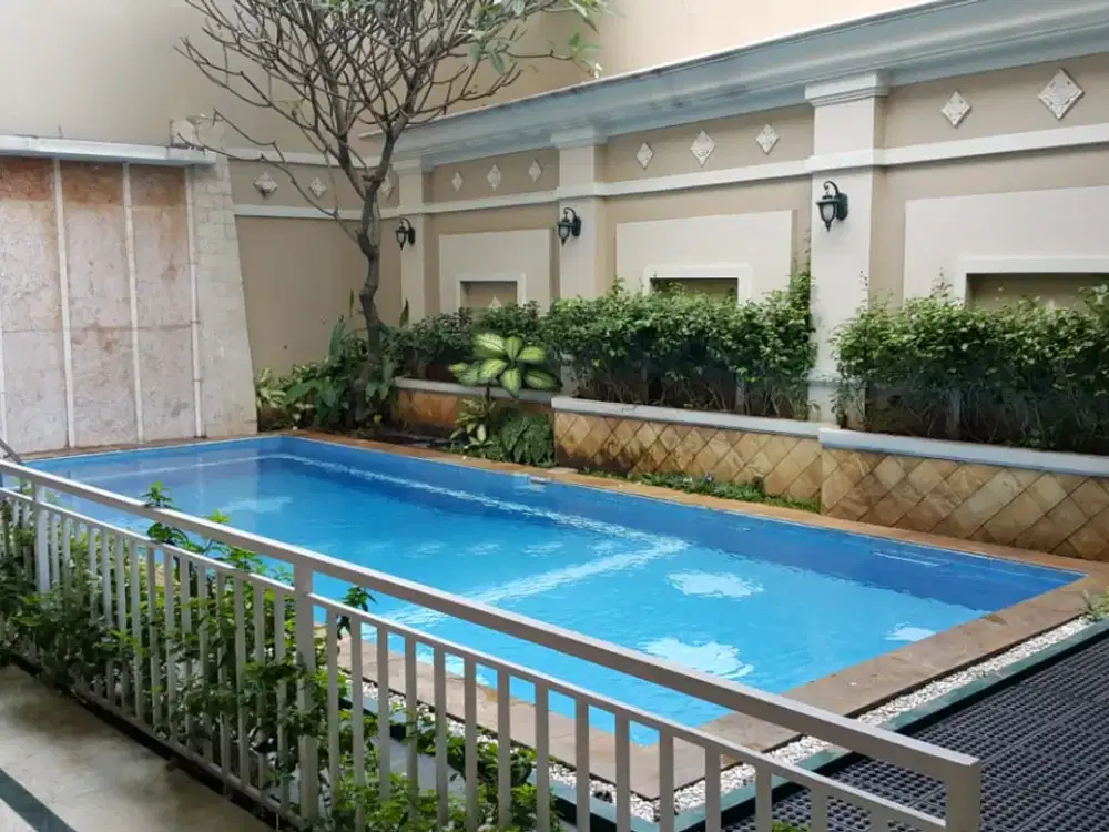 5 Bedroom Modern House in Pondok Indah - Bagus - ex Celebrity
