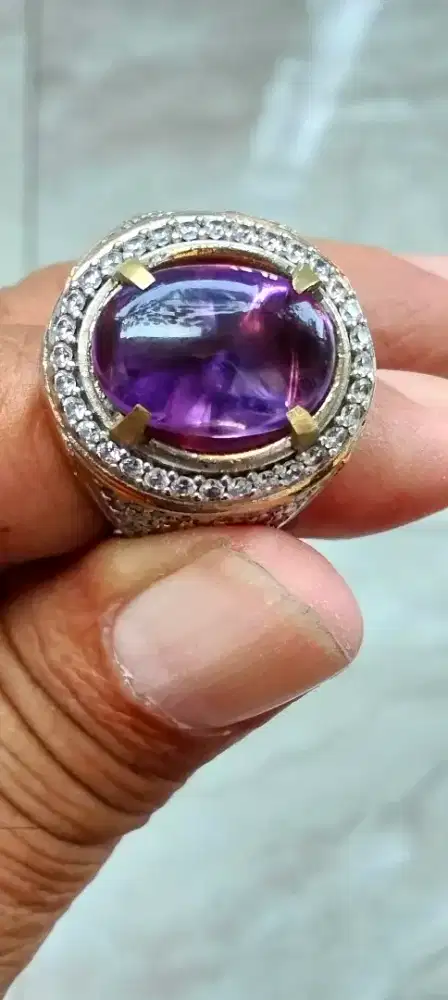Cincin batu cubung kalimantan