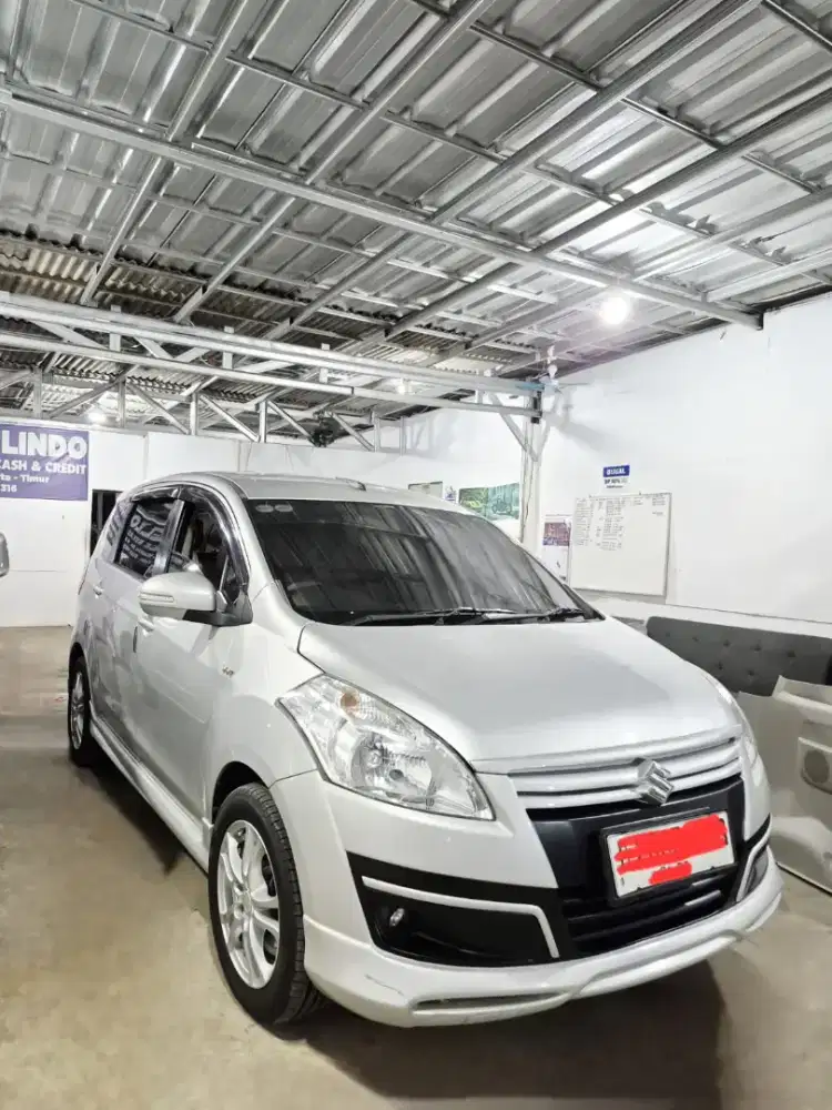 Ertiga GL Sporty a/t 2015 dp 5 jt