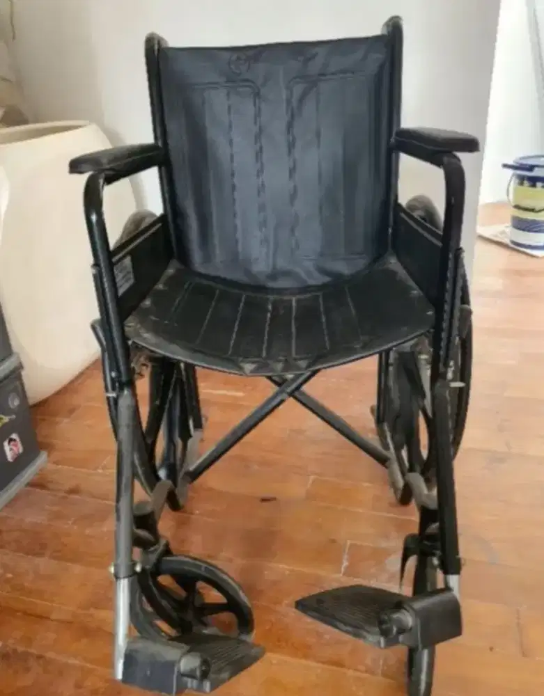 Kursi Roda Merk Medipro