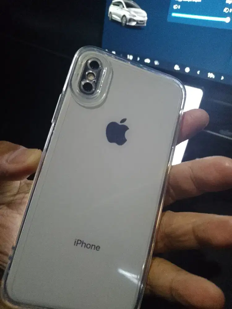 Jual iPhone XS  silver mulus komplit 256 GB