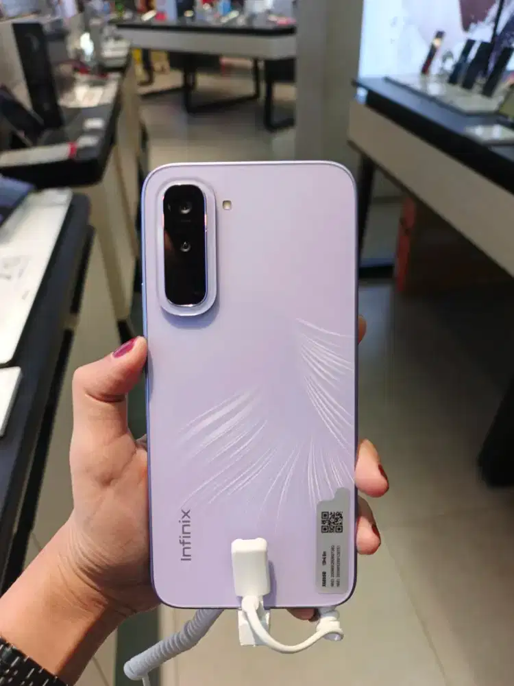 INFINIX HOT 70 CICILAN 0% cukup KTP