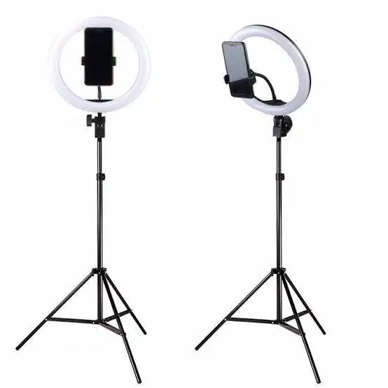 Tripod dan ringlight