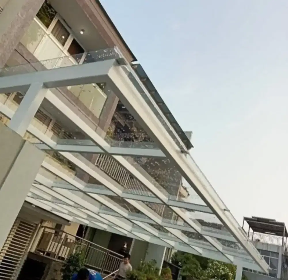 Kanopi atap kaca