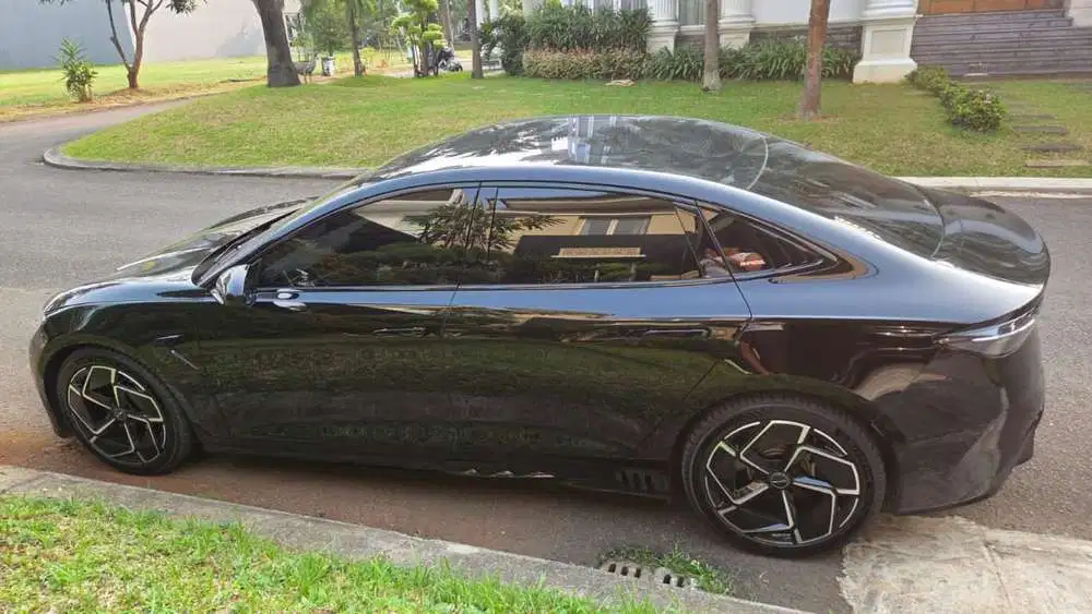 BYD Seal premium thn 2024 Listrik