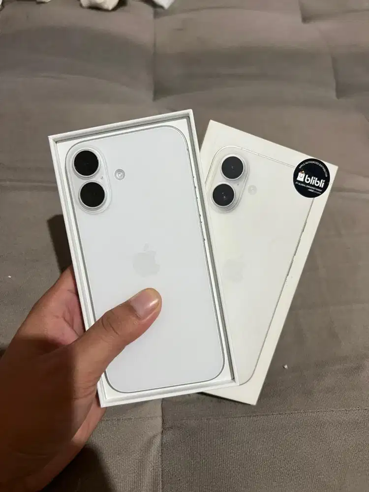 Iphone 17 256 resmi garansi on 2027 cc 34