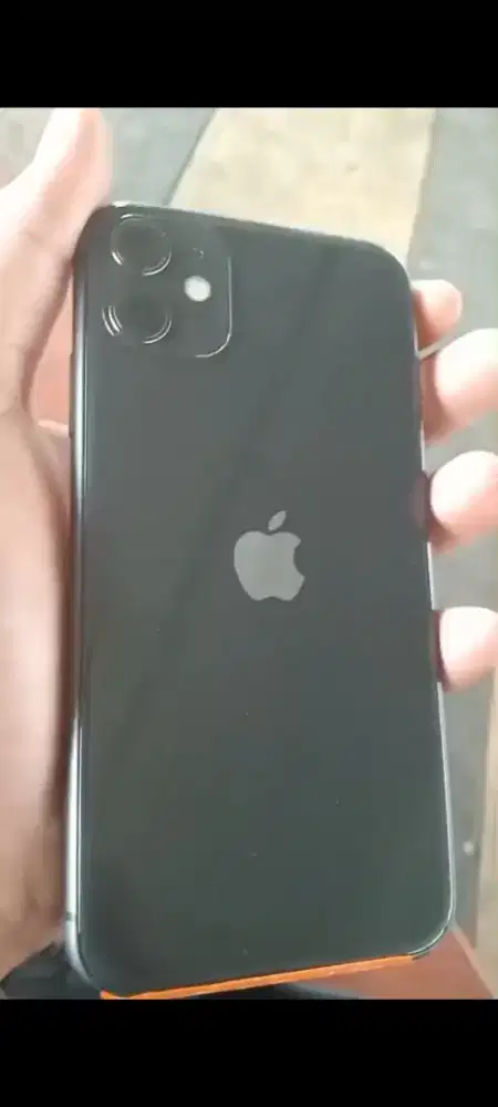 iPhone 11.kondisi masih normal cuma lupa pasword sama iCloud
