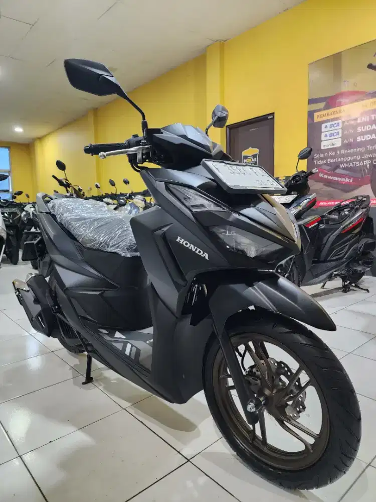 READY STOCK VARIO TERBARU VARIO 125 CBS ISS KM LOW