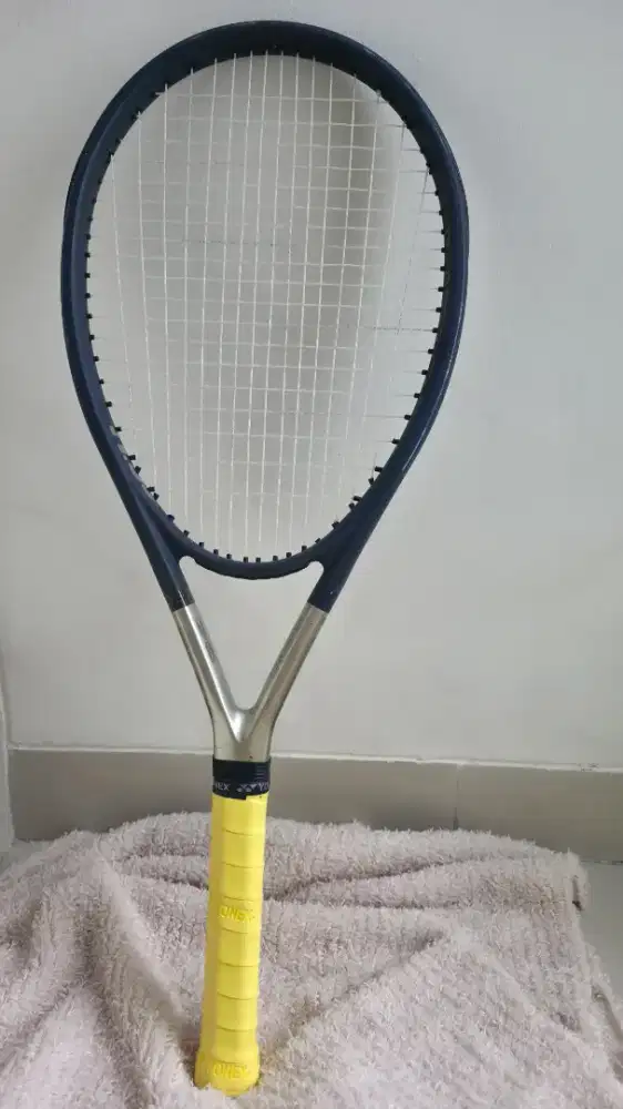 Raket Tennis merek Head Ti.S5