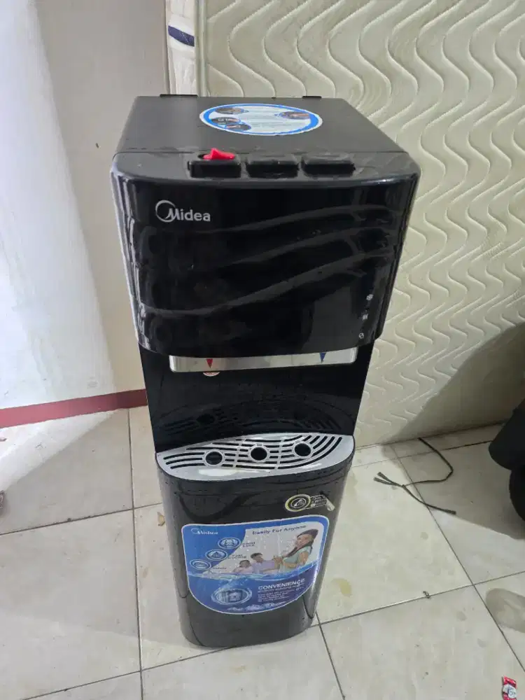 dispenser galon bawah midea