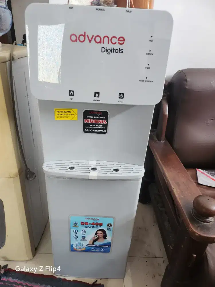 Dispenser advance galon bawah