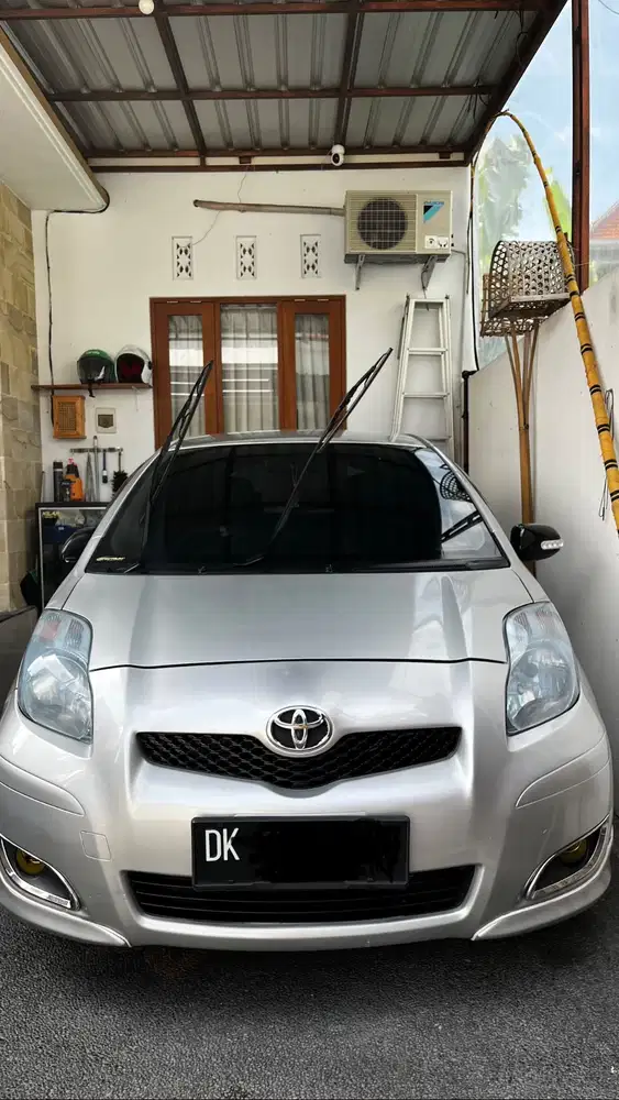 Yaris E matic 2010
