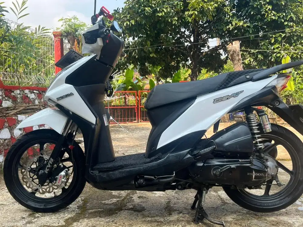 Honda Beat 2013 ( motor siap jalan jauh )