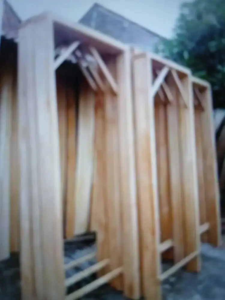 TUKANG PASANG KUSEN PINTU KAYU