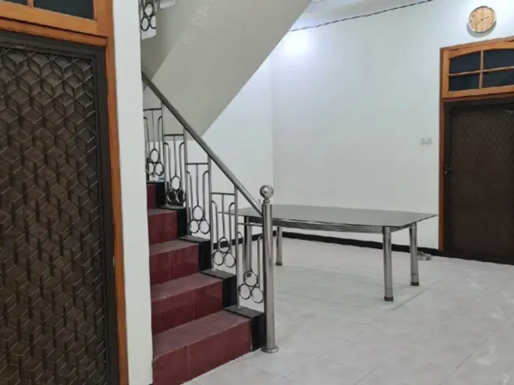 Rumah 3 Lantai Disewakan Kutisari Indah Barat