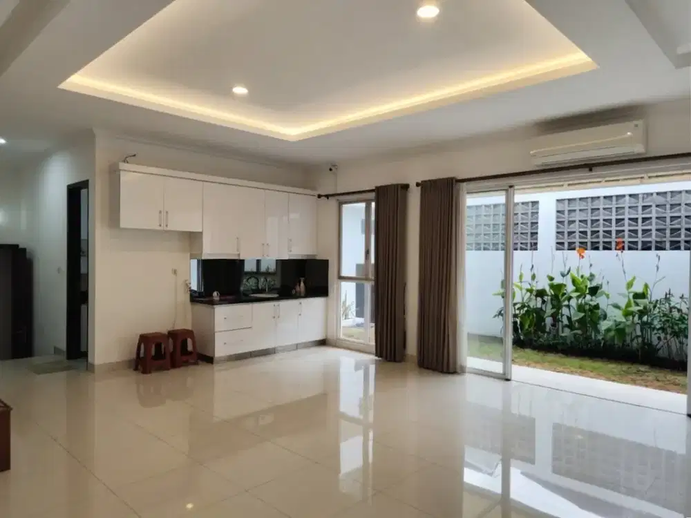 Rumah 2lt luas 14x20 280meter 4KT Cluster Palm Spring JGC Jakarta Garden City