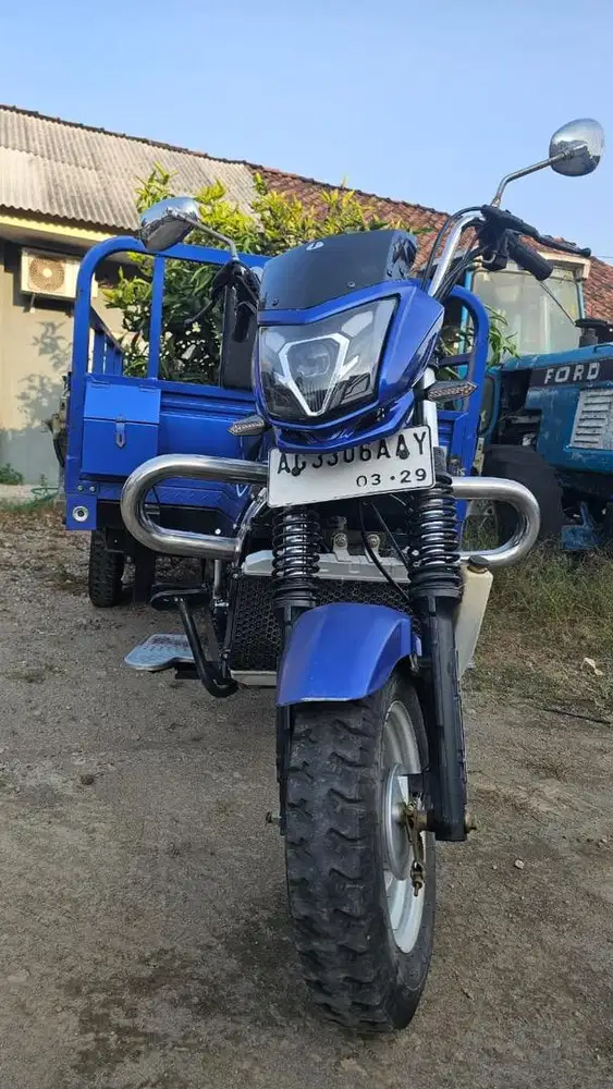 Viar 2024 warna biru