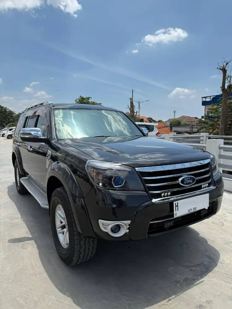 FORD EVEREST XLT AT 2.5 2010