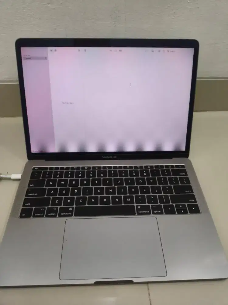 Macbook pro 2017 8/128