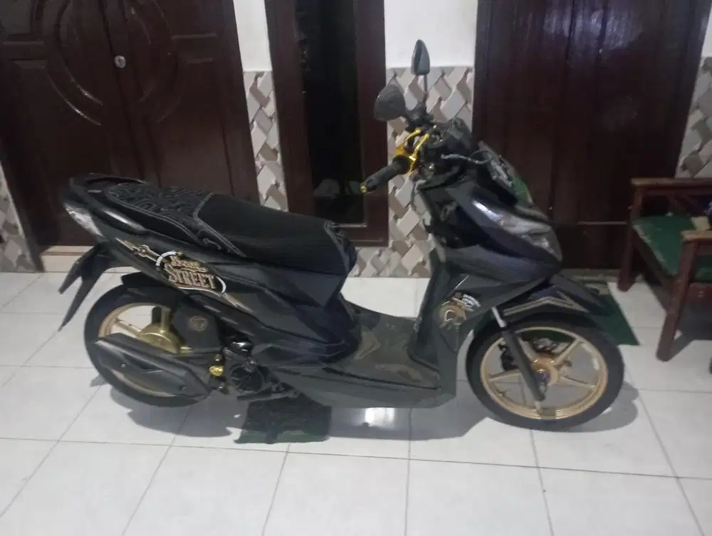 Honda beat street tahun 2019