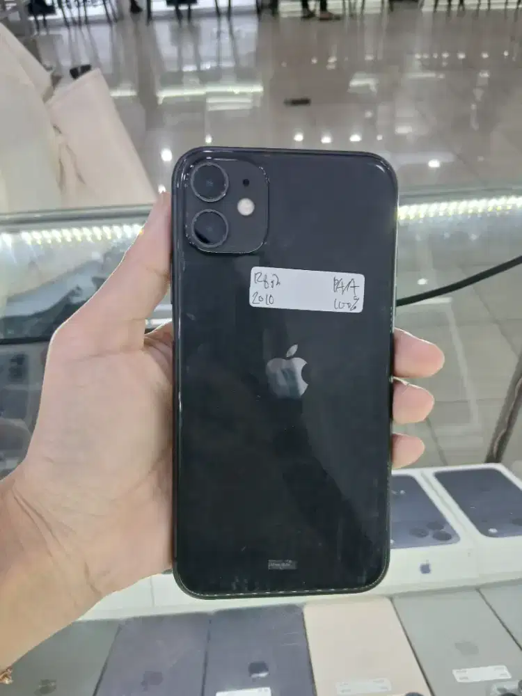 Iphone 11 64gb garansi resmi ibox cicilan bunga rendah