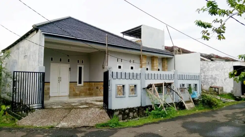 Jual cepat/BU, Rumah seken 120M2 SHM - Cuma 350 Juta
