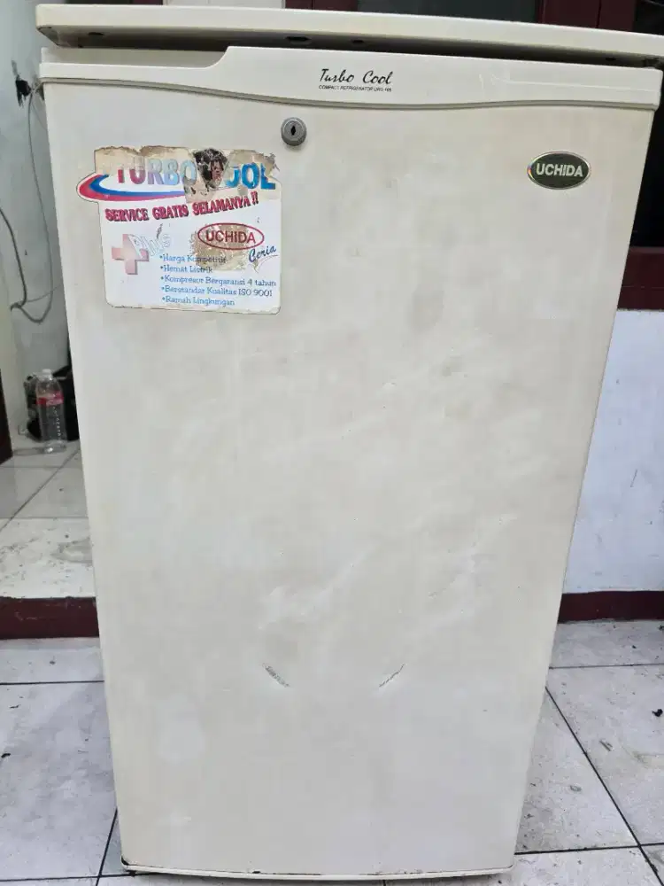 kulkas 1 pintu uchida