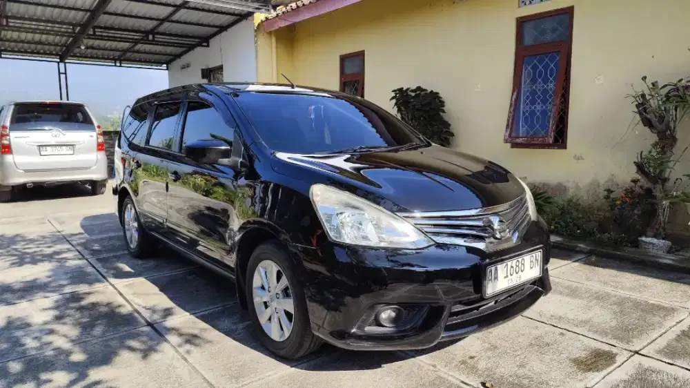 Nissan grand livina 1.5XV manual 2014