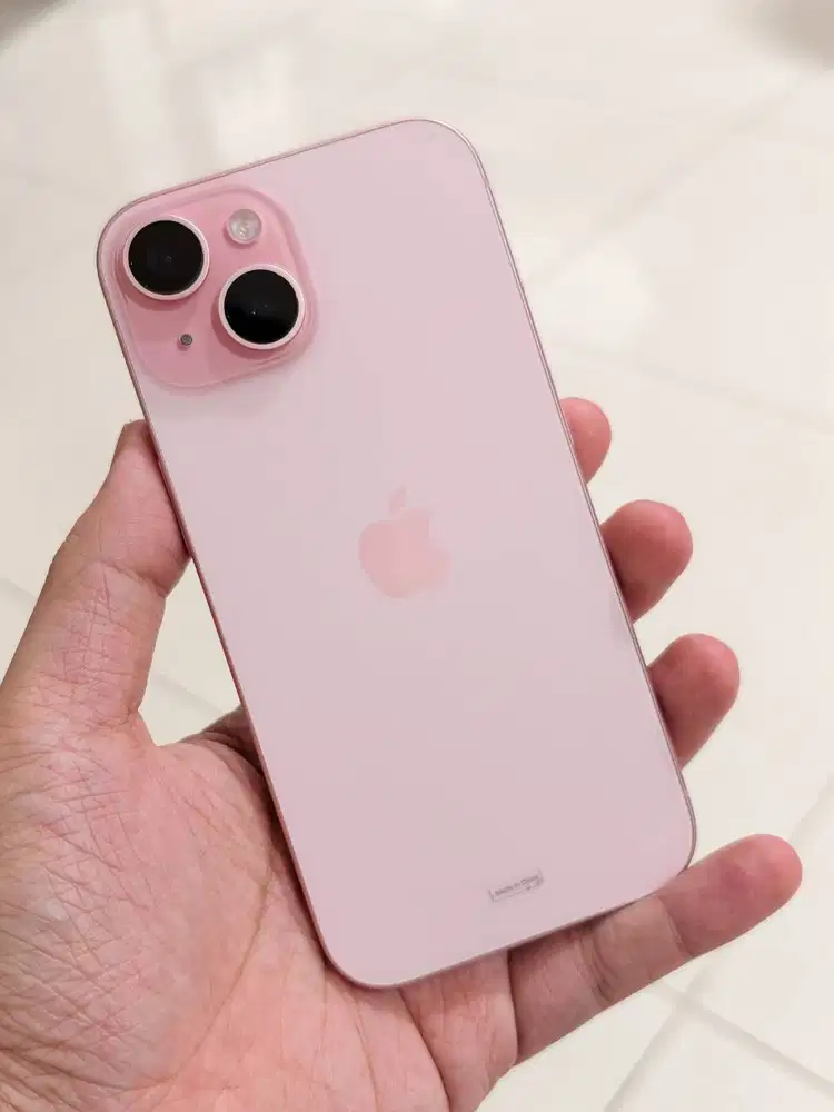 Jual iPhone 15 Pink 128GB Second Mulus Full Set