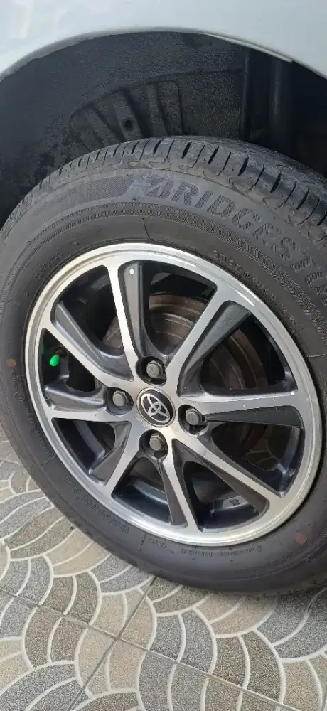 Ban Calya Bridgestone 175/65 R14