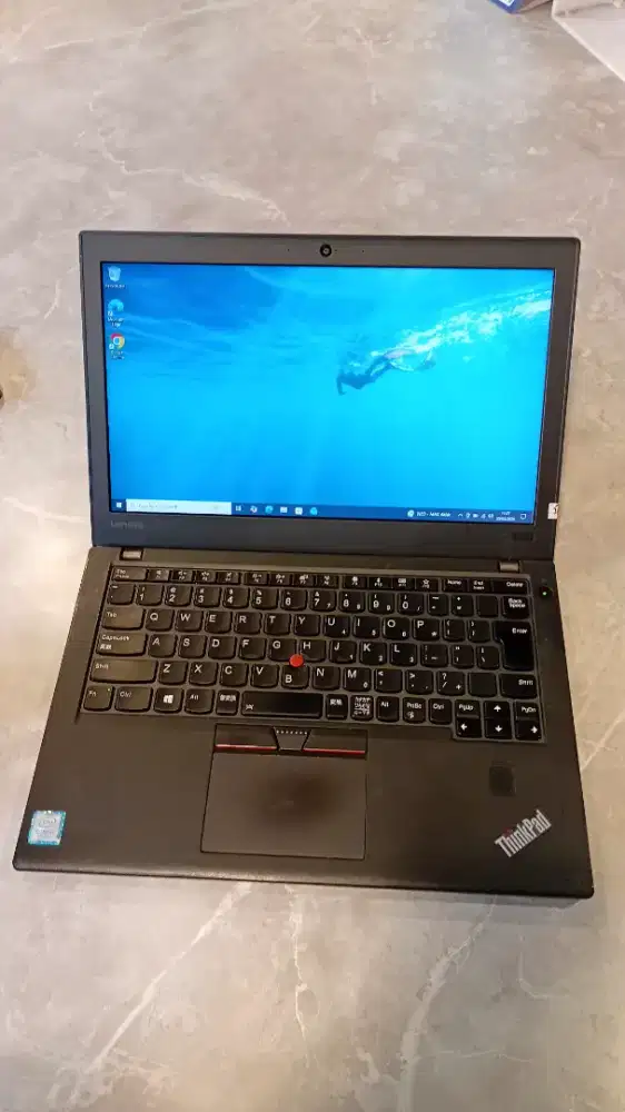 Lenovo Thinkpad X27 | i7 Gen 7  SSD 256GB  RAM 8GB
