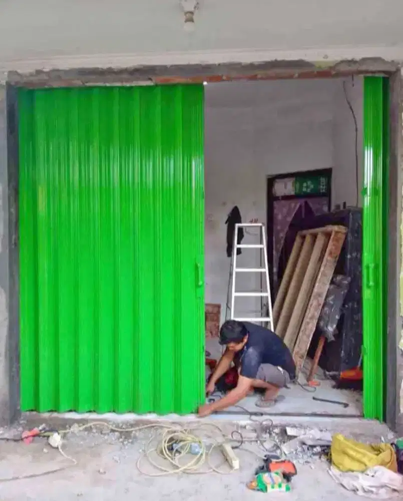 Rolling door dan folding gate