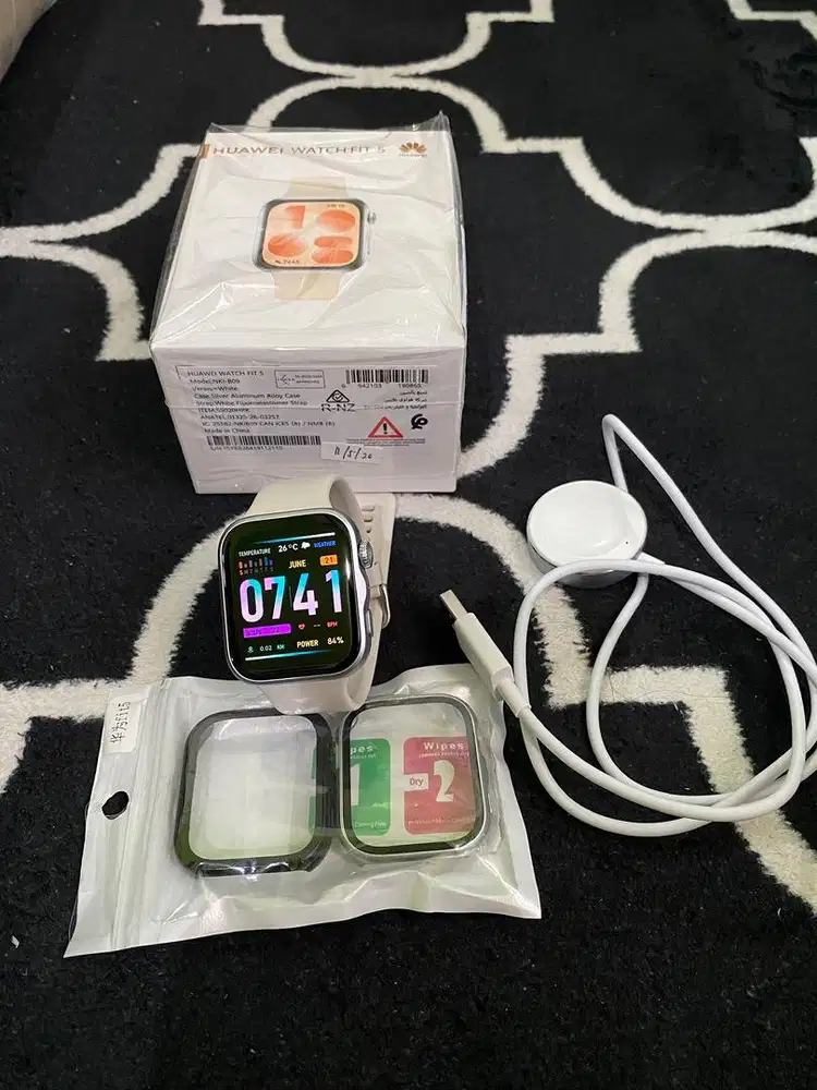 Huawei Watch Fit 5 ( pemakaian 1 bulan )