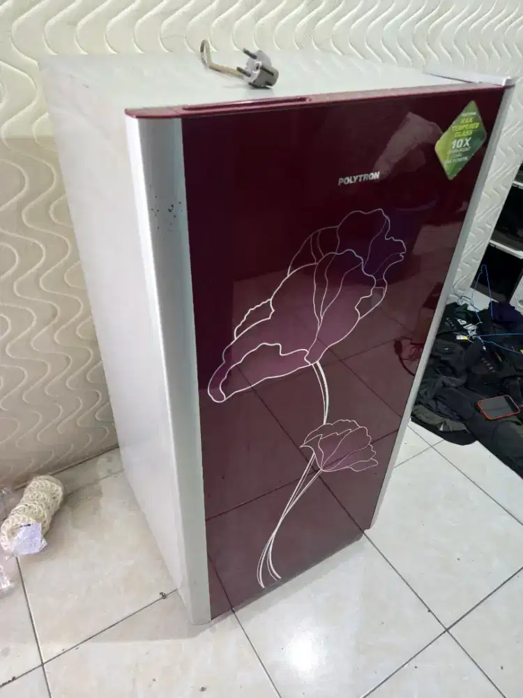kulkas 1 pintu polytron