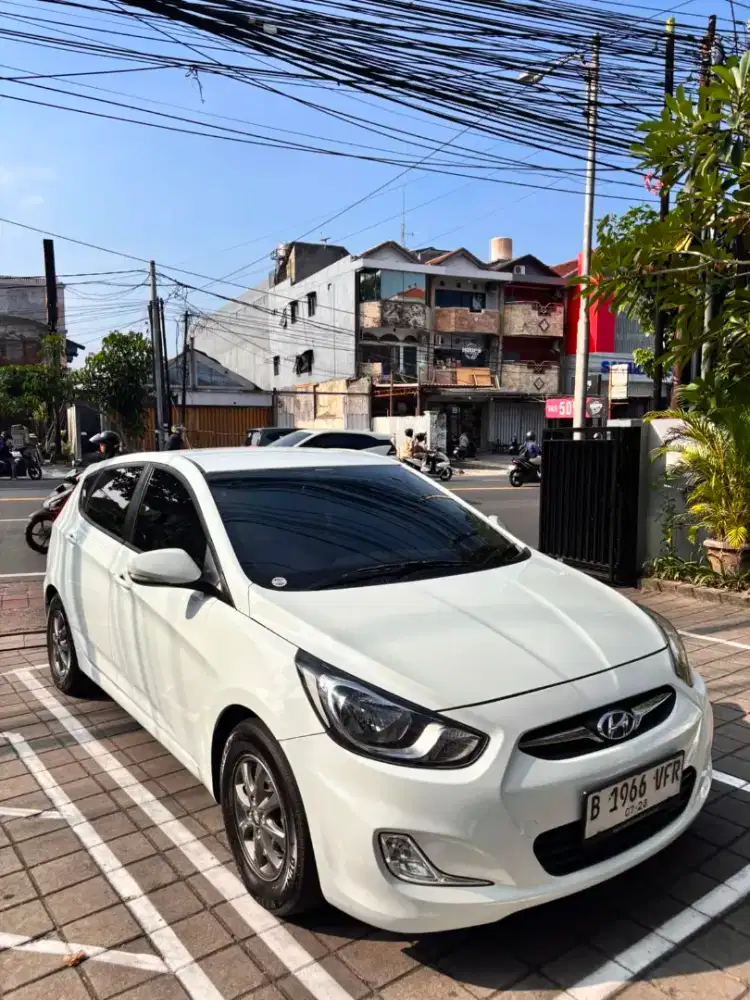 hyundai grand avega GL AT