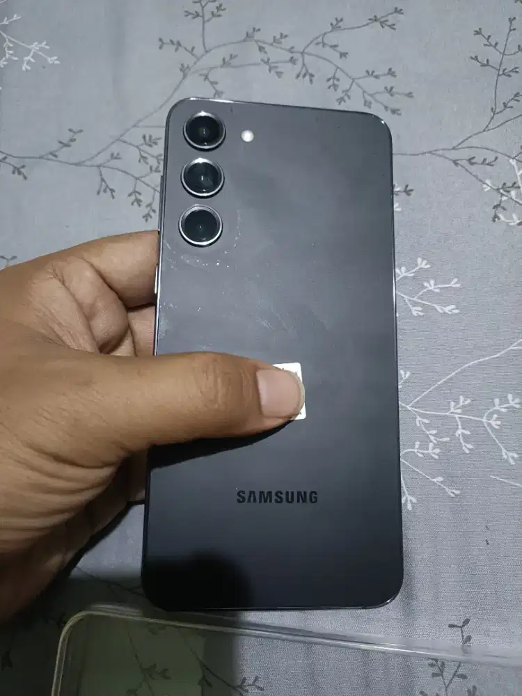 Samsung S23 plus mulus bangett